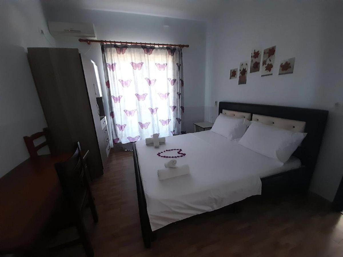 Guesthouse Noan&Yliona Εξαμίλιο Εξωτερικό φωτογραφία