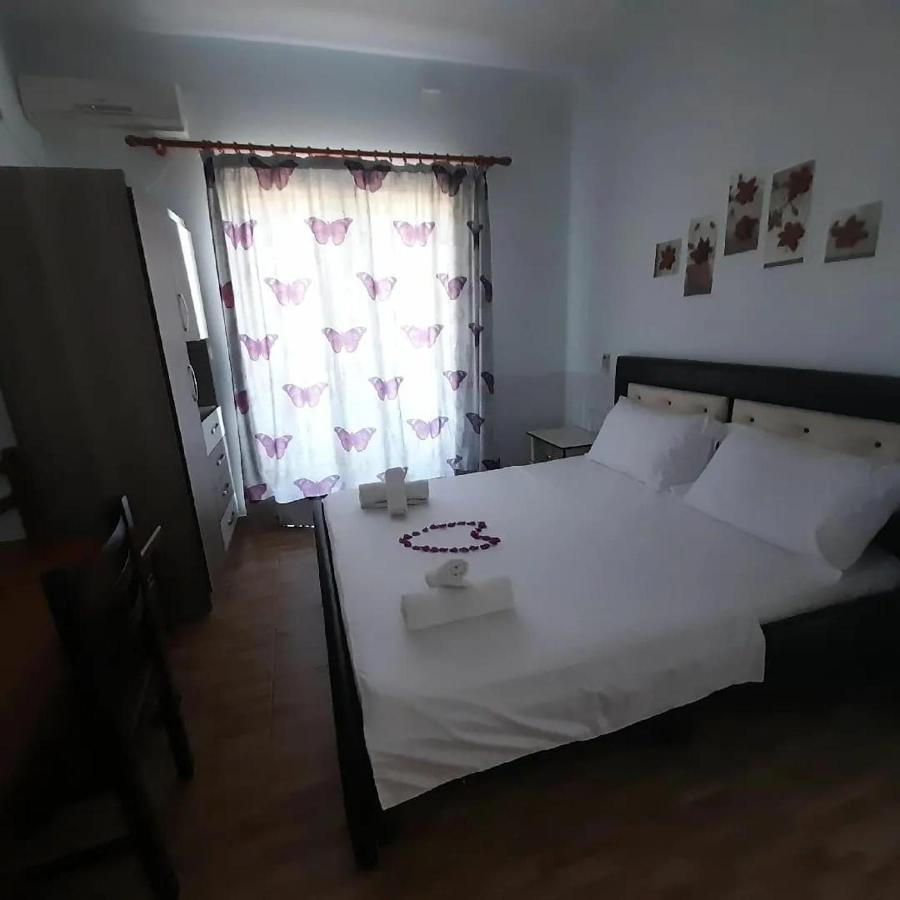 Guesthouse Noan&Yliona Εξαμίλιο Εξωτερικό φωτογραφία
