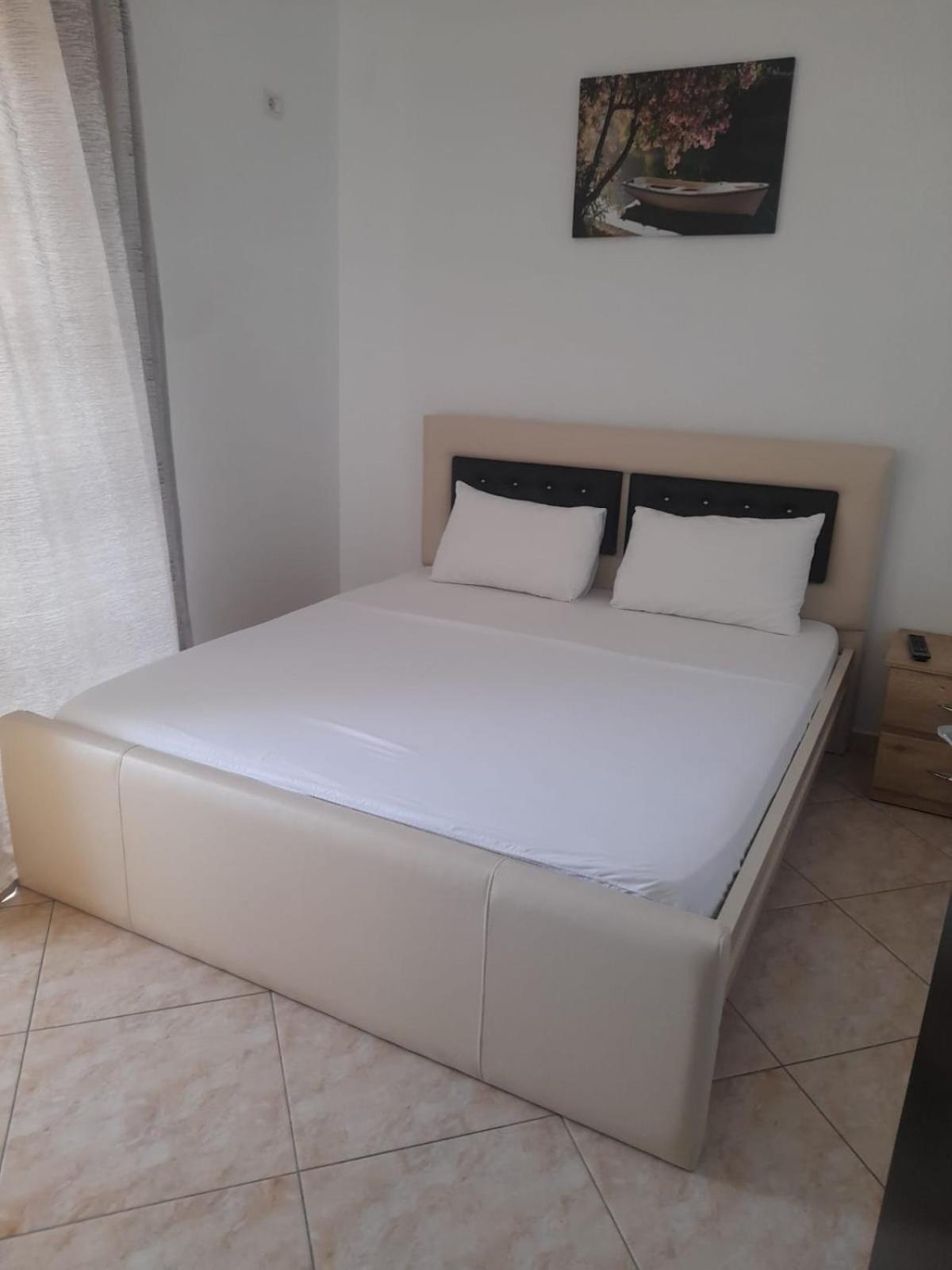 Guesthouse Noan&Yliona Εξαμίλιο Εξωτερικό φωτογραφία