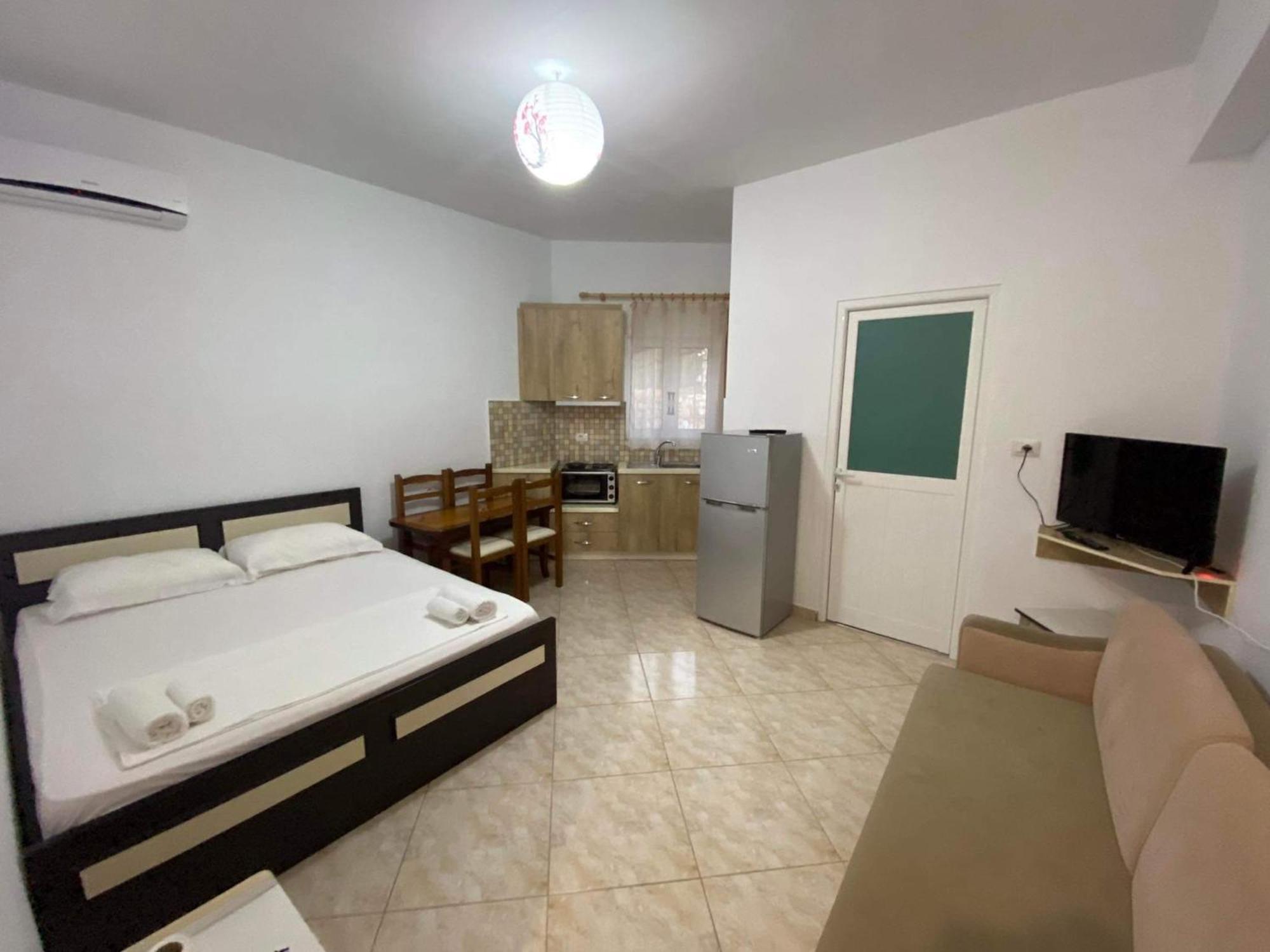 Guesthouse Noan&Yliona Εξαμίλιο Εξωτερικό φωτογραφία