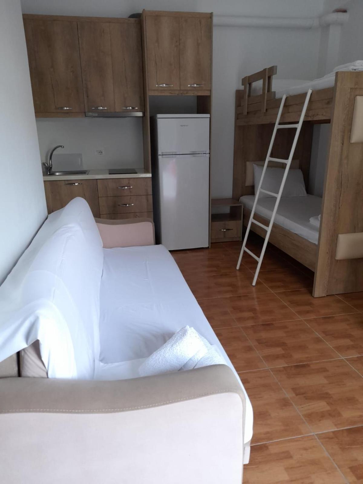 Guesthouse Noan&Yliona Εξαμίλιο Δωμάτιο φωτογραφία