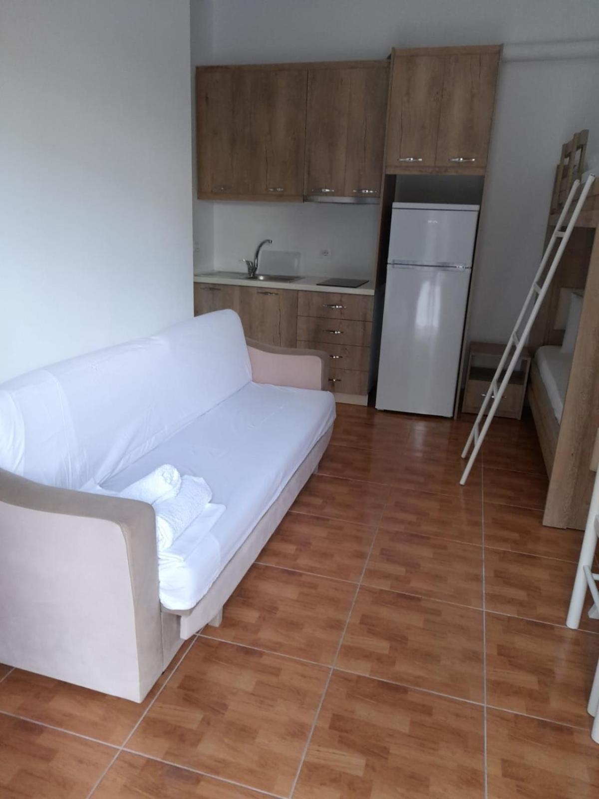 Guesthouse Noan&Yliona Εξαμίλιο Δωμάτιο φωτογραφία